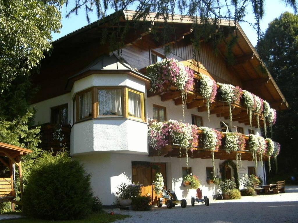Gaestehaus Kastenhof 상트조한임퐁가우 외부 사진